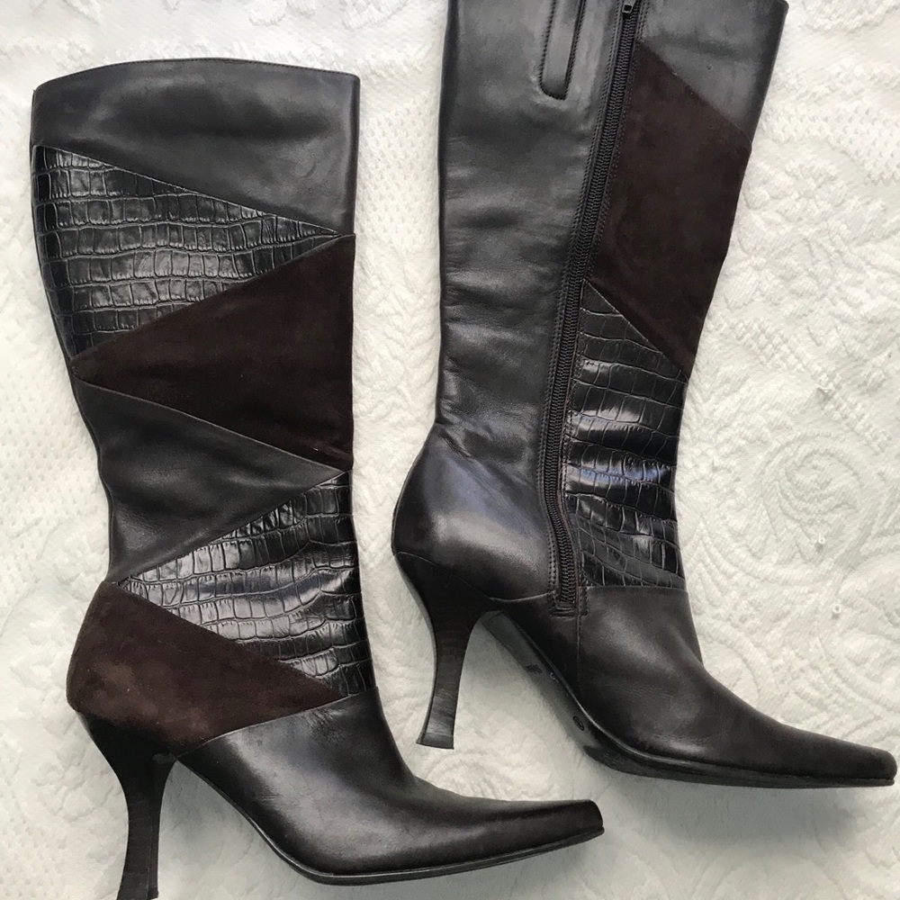 Tri-toned Brown Leather Knee-hi Zippered Boots 7.5